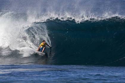 2011 VOLCOM PIPE PRO  ( Surf contest) at Banzai Pipeline Beach, North Shore - Oahu - Hawaii.