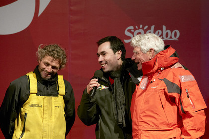 13_02310  2012 13 VENDEE GLOBE. Arrival in Les sables d'Olonne (