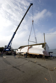 Thierry Dubois new boat under construction.15 Oct 2006