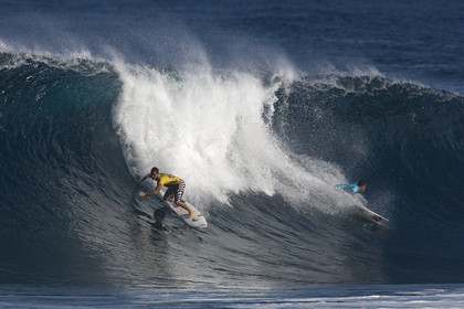 2011 VOLCOM PIPE PRO  ( Surf contest) at Banzai Pipeline Beach, North Shore - Oahu - Hawaii.