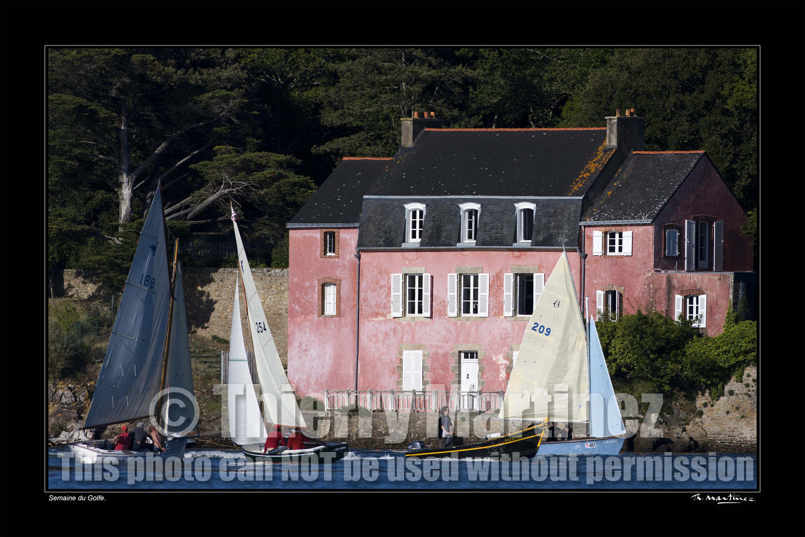 09_10131 semaine golfe_fond noir-.jpg