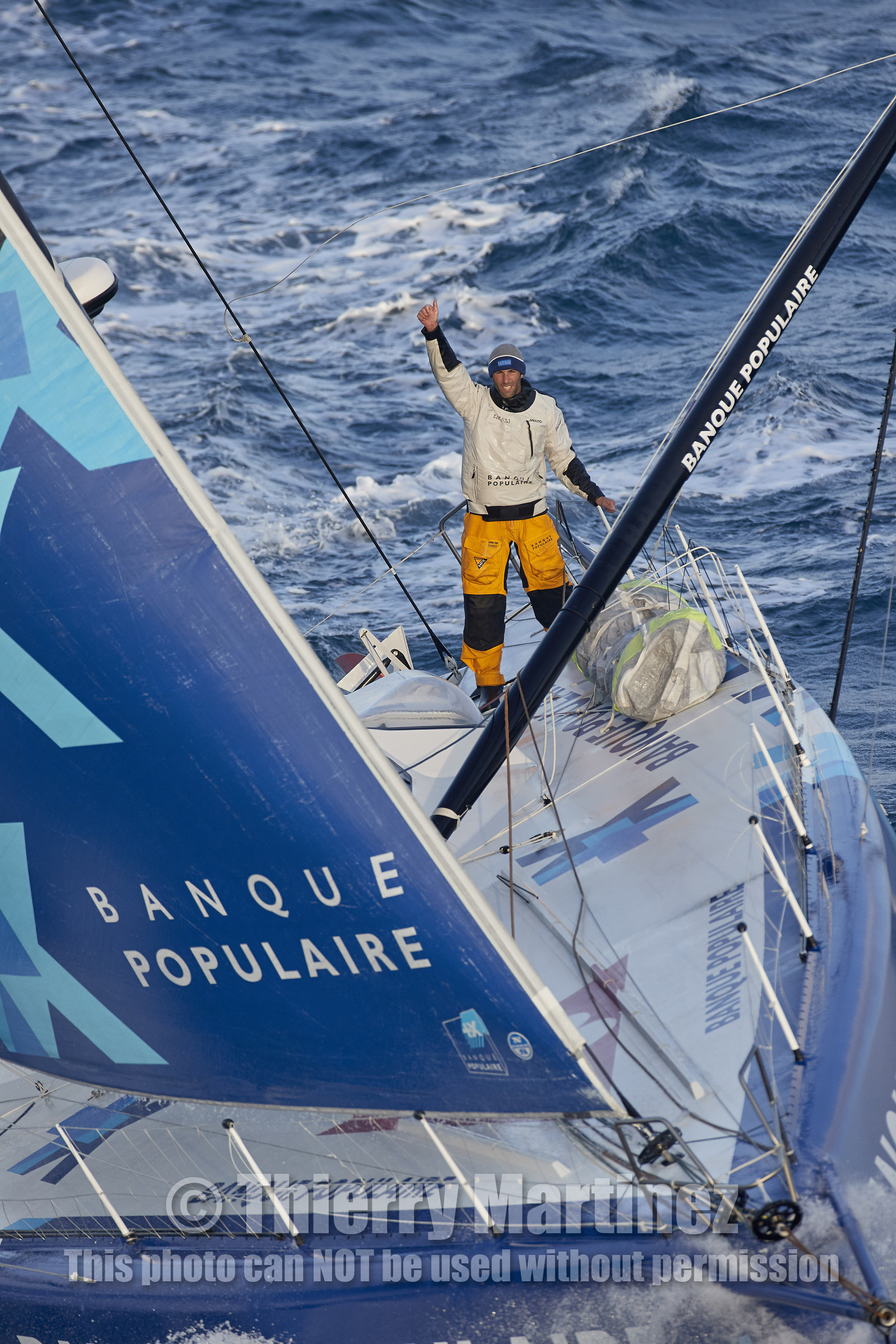 THM-17_000103_VendeeGlobeFinish