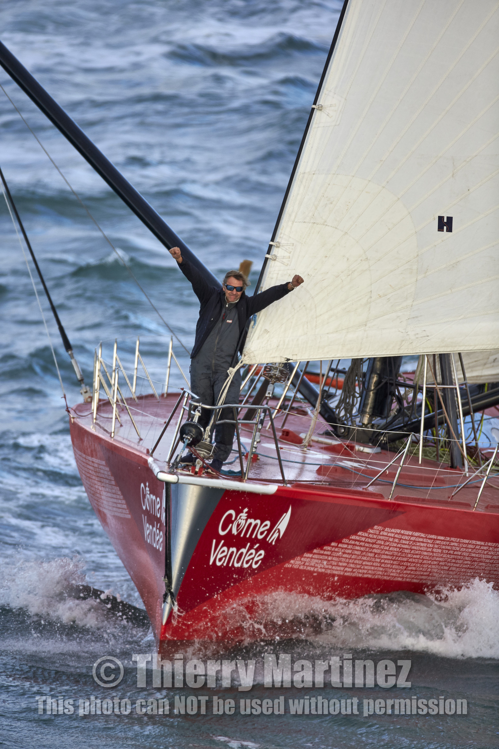 Départ de Jeff Pellet (FRA) sur son bateau COME IN VENDEE POUR UN TOUR DU MONDE;