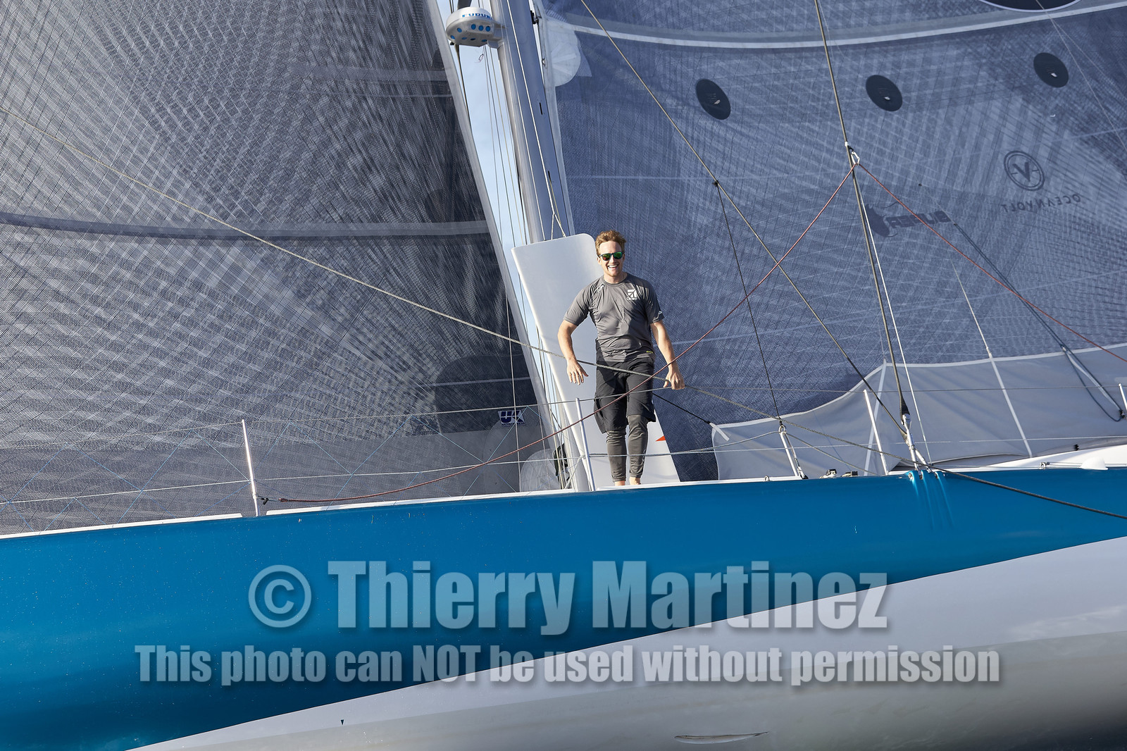 THM-15_62680_AZIMUT2016