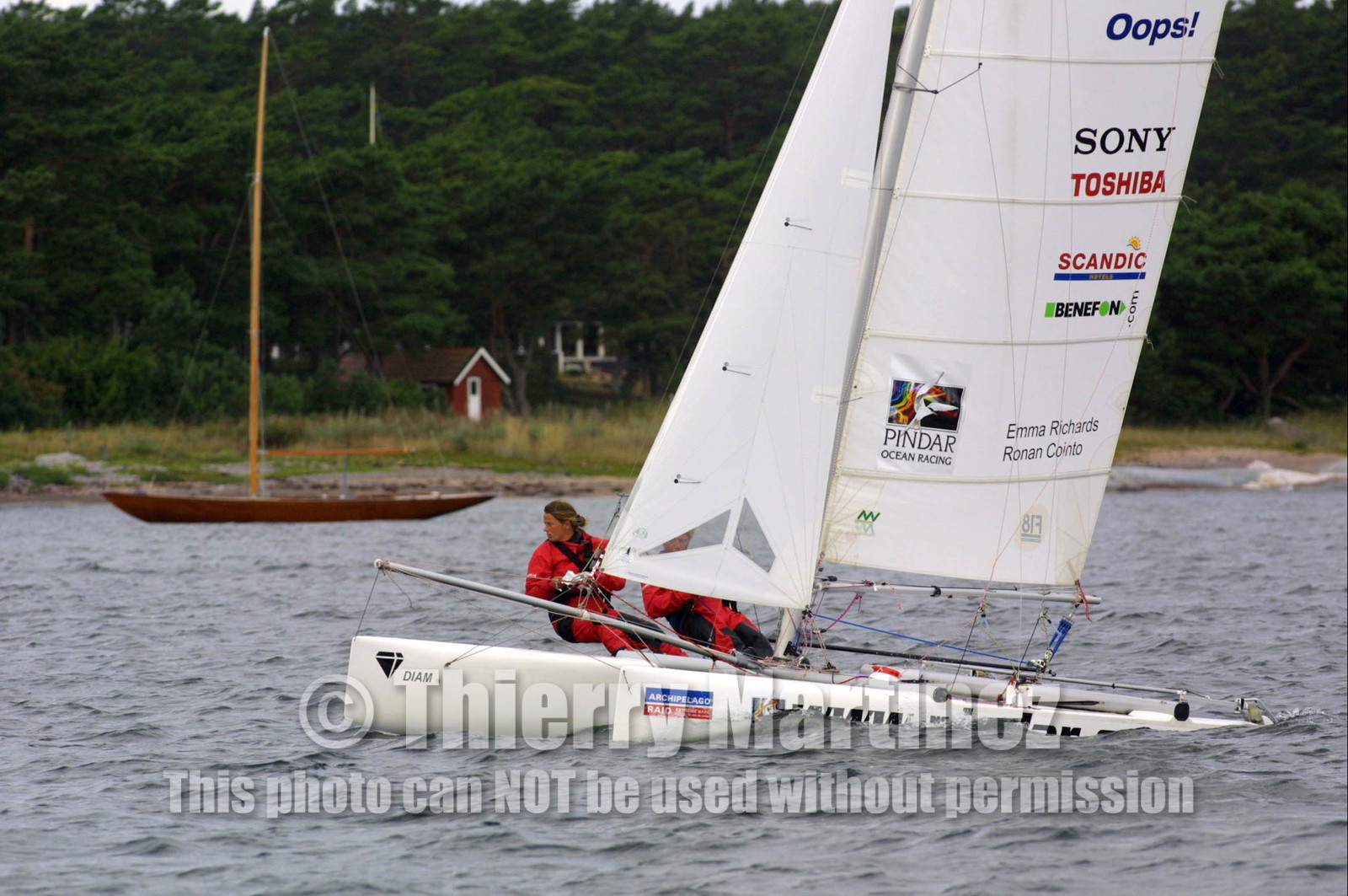 01_0499D-©ThMartinez- Sweden 1st 3rd August 2001. Archipelago Raid (Catamaran Formula 18).Emma Richards (UK) & Ronan Cointo (FRA)