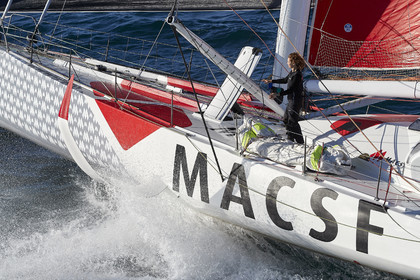 THM-20_23882_VendeeGlobeStart