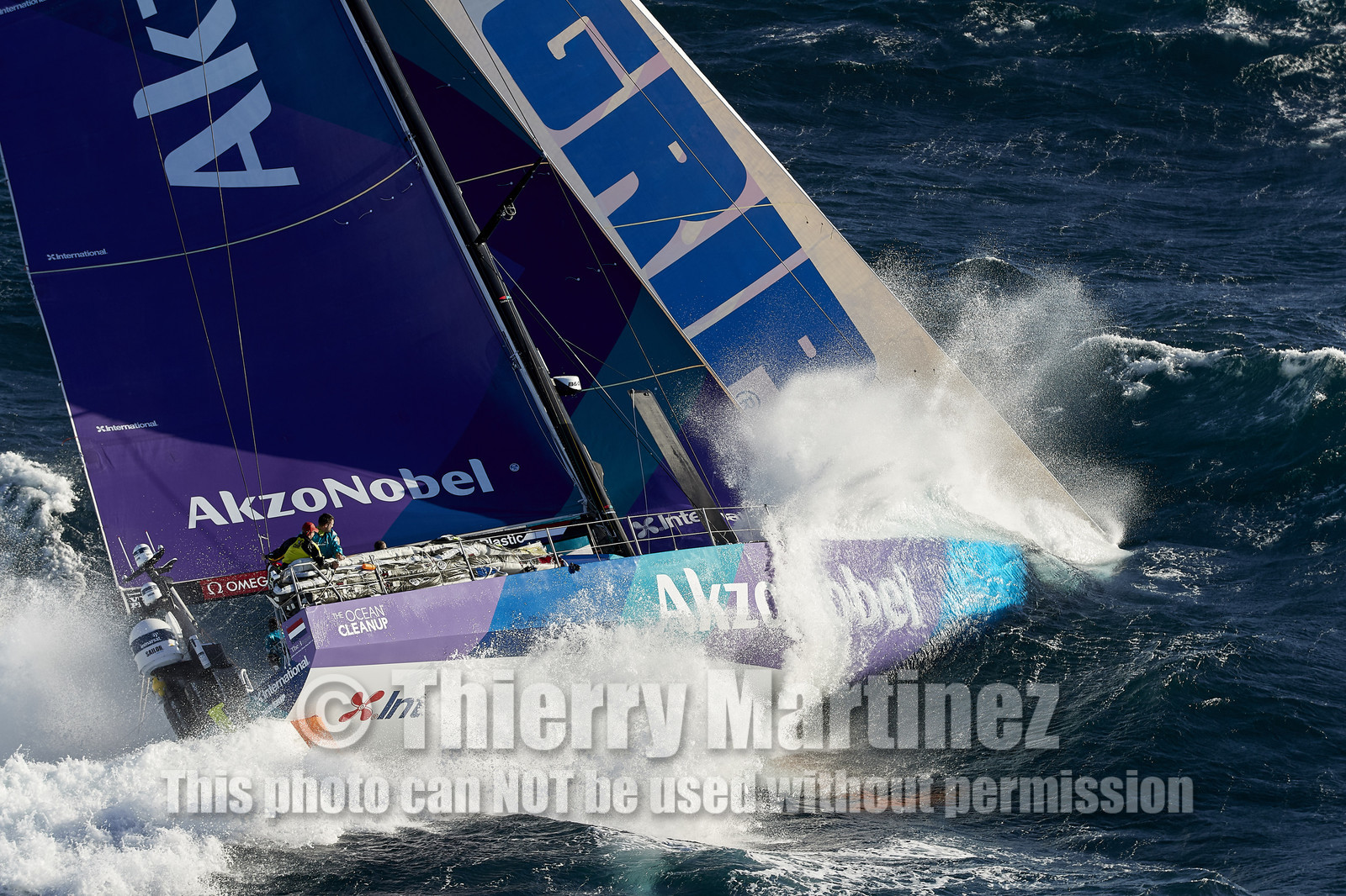 THM-17_104921_VOR-LISBON-LEG2start