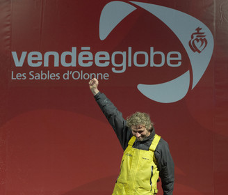 13_02322 2012 13 VENDEE GLOBE. Arrival in Les sables d'Olonne (F