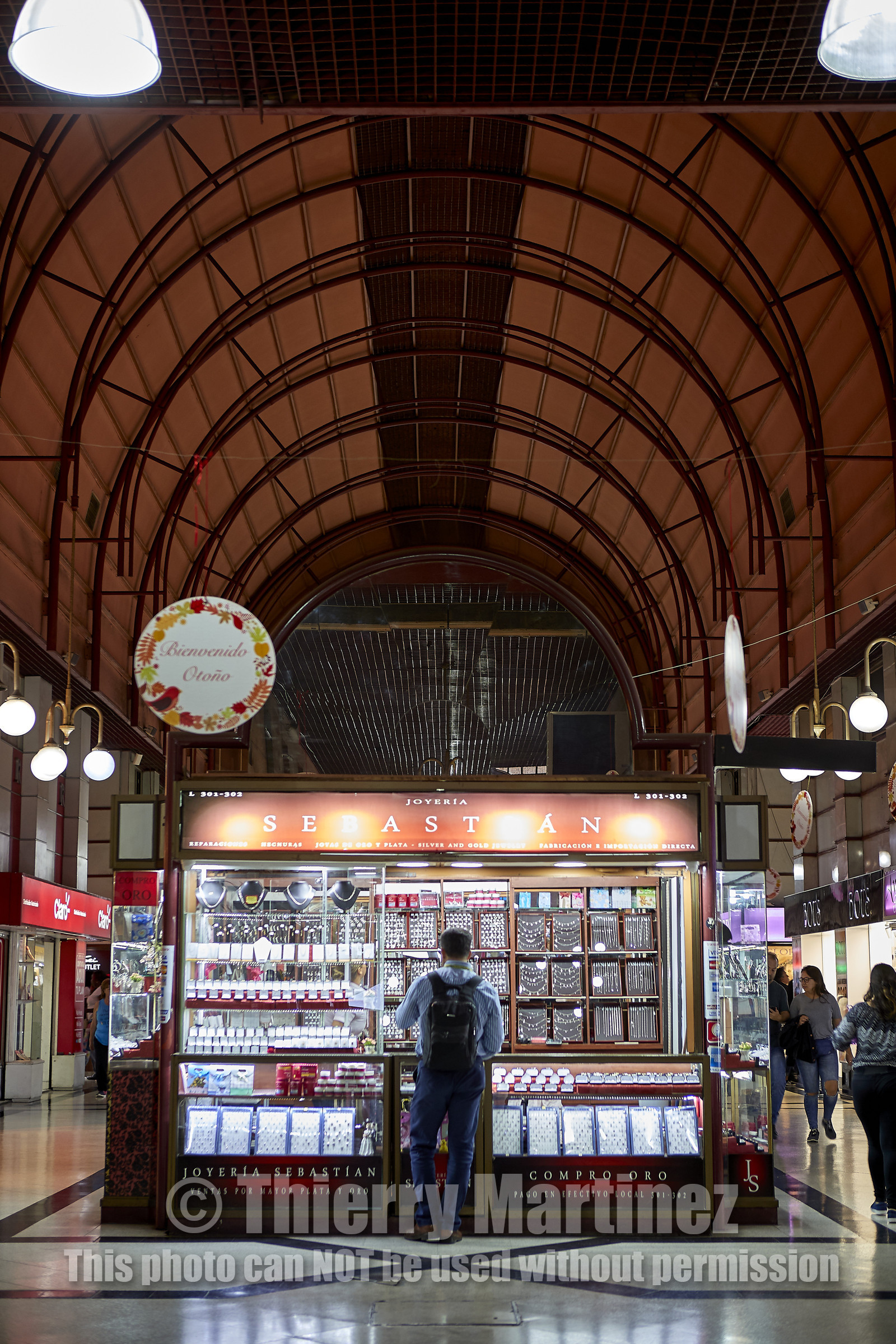 THM-18_041709_SANTIAGO