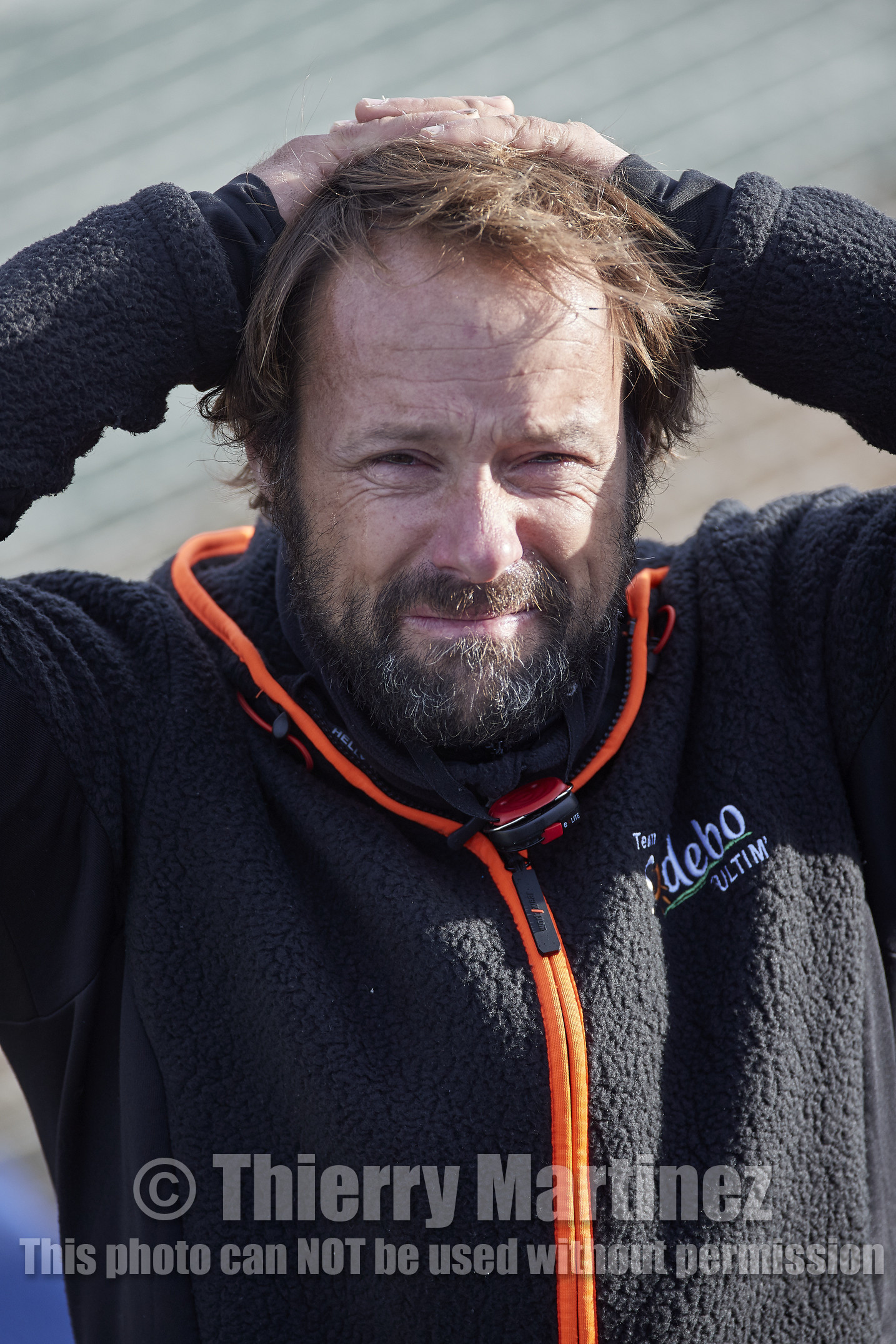 Single-handed sailing round the world record .