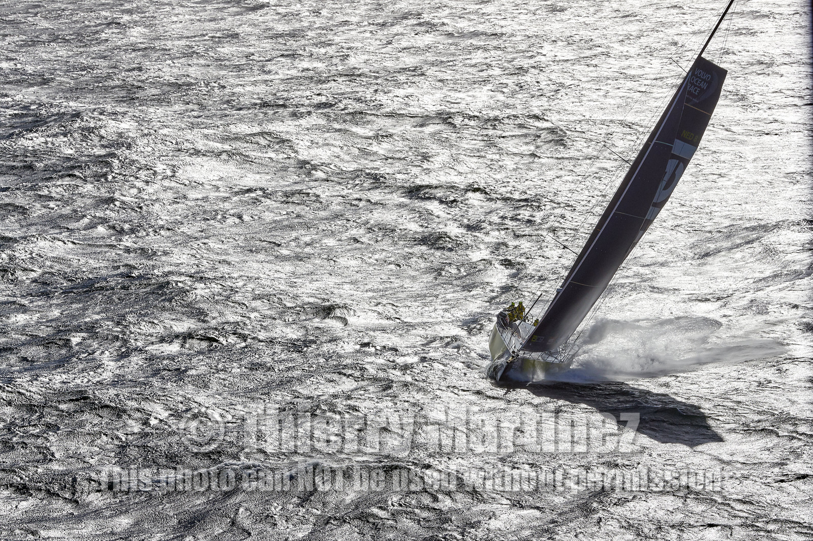 THM-17_119148_VOR-CAPE-TOWN-Start-Leg3