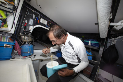 12_21377 Dom Wavre (SUI) a bord MIRABAUD