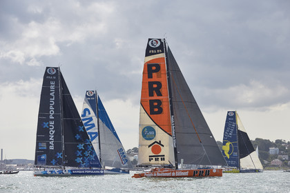 THM-15_64317_FASTNET RACE Start.