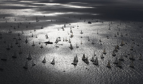 JP Morgan Asset Management Round The Island Race.