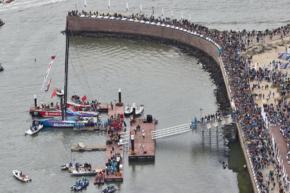 team AkzoNobel  in Volvo Ocean Race 2017-18.