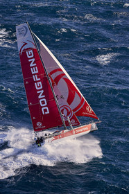 THM-17_105973_VOR-LISBON-LEG2start