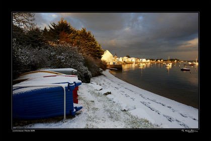 Photo disponible en tirage photo Fine Art,tirage original limités à 30 exemplaires.Chaque tirage est numéroté avec certificat d’authenticité signé.Pour choisir le format et support merci d'utiliser le caddie à coté de la photo.Formats disponibles : Tirage sur papier ( tirage seul) :  30x45 cm   40x60 cm  60x90 cm. Vous pouvez choisir le tirage avec un fond blanc ou noir , à votre convenance. Tirage sur papier contrecollé sur Dibond ( pas de bord blanc ou noir autour de l'image), avec système d'attache au dos:  30x45 cm   40x60 cm  50x75 cm  80x120cm.Tirage sur toile ( Canvas) monté sur chassis bois (pas de bord blanc ou noir autour de l'image), avec système d'attache au dos :  50x75 cm  80x120cm.Expédition ( Dans le monde entier): Colissimo (assurance) avec signature à réception. 48h pour la France métropolitaine.Il est possible de récupérer les tirages à La Galerie du Golfe (sans frais d'expèdition).Conditionnement tirages seuls: tube cylindrique renforcé + boite.