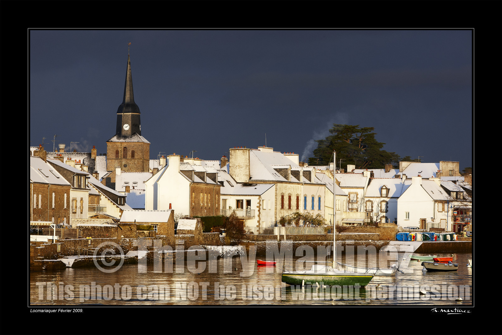 Photo disponible en tirage photo Fine Art,tirage original limités à 30 exemplaires.Chaque tirage est numéroté avec certificat d’authenticité signé.Pour choisir le format et support merci d'utiliser le caddie à coté de la photo.Formats disponibles : Tirage sur papier ( tirage seul) :  30x45 cm   40x60 cm  60x90 cm. Vous pouvez choisir le tirage avec un fond blanc ou noir , à votre convenance. Tirage sur papier contrecollé sur Dibond ( pas de bord blanc ou noir autour de l'image), avec système d'attache au dos:  30x45 cm   40x60 cm  50x75 cm  80x120cm.Tirage sur toile ( Canvas) monté sur chassis bois (pas de bord blanc ou noir autour de l'image), avec système d'attache au dos :  50x75 cm  80x120cm.Expédition ( Dans le monde entier): Colissimo (assurance) avec signature à réception. 48h pour la France métropolitaine.Il est possible de récupérer les tirages à La Galerie du Golfe (sans frais d'expèdition).Conditionnement tirages seuls: tube cylindrique renforcé + boite.