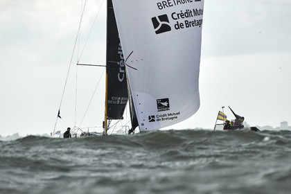 22_34602   © Thierry Martinez.ST NAZAIRE, FRANCE.07 Sept 2022.53éme édition de la Solitaire du Figaro.Arrivée de la 3éme étape , Ronan    St Nazaire.Tom Laperche (Région Bretagne-CMB Performance) vainqueur de l’étape et de l’édition de la Solitaire du Figaro 2022.