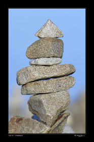 Photo disponible en tirage photo Fine Art,tirage original limités à 30 exemplaires.Chaque tirage est numéroté avec certificat d’authenticité signé.Pour choisir le format et support merci d'utiliser le caddie à coté de la photo.Formats disponibles : Tirage sur papier ( tirage seul) :  30x45 cm   40x60 cm  60x90 cm. Vous pouvez choisir le tirage avec un fond blanc ou noir , à votre convenance. Tirage sur papier contrecollé sur Dibond ( pas de bord blanc ou noir autour de l'image), avec système d'attache au dos:  30x45 cm   40x60 cm  50x75 cm  80x120cm.Tirage sur toile ( Canvas) monté sur chassis bois (pas de bord blanc ou noir autour de l'image), avec système d'attache au dos :  50x75 cm  80x120cm.Expédition ( Dans le monde entier): Colissimo (assurance) avec signature à réception. 48h pour la France métropolitaine.Il est possible de récupérer les tirages à La Galerie du Golfe (sans frais d'expèdition).Conditionnement tirages seuls: tube cylindrique renforcé + boite.