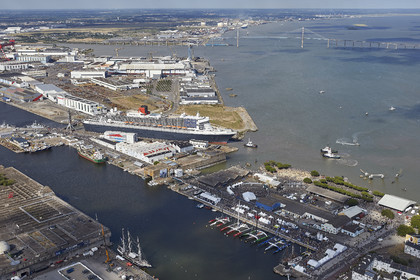 THM_17_041567_THE_BRIDGE