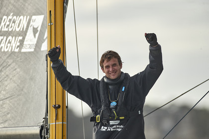 22_34709   © Thierry Martinez.ST NAZAIRE, FRANCE.07 Sept 2022.53éme édition de la Solitaire du Figaro.Arrivée de la 3éme étape , Ronan    St Nazaire.Tom Laperche (Région Bretagne-CMB Performance) vainqueur de l’étape et de l’édition de la Solitaire du Figaro 2022.