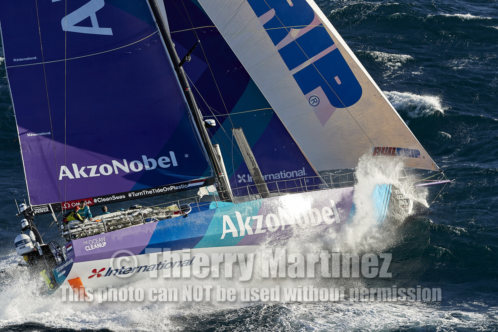 THM-17_107395_VOR-LISBON-LEG2start