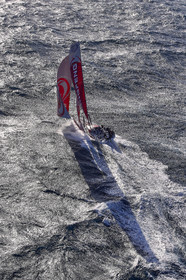 THM-17_106506_VOR-LISBON-LEG2start