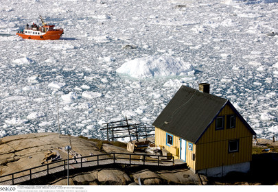 Schooner LA LOUISE sailing on west coast of Greenland.
