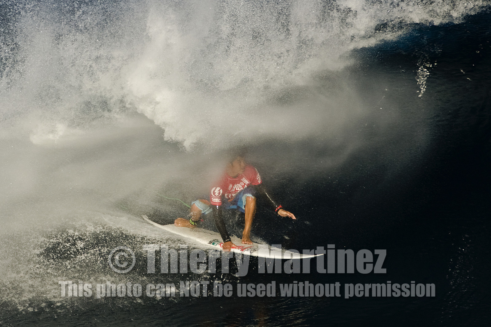 2011 VOLCOM PIPE PRO  ( Surf contest) at Banzai Pipeline Beach, North Shore - Oahu - Hawaii.