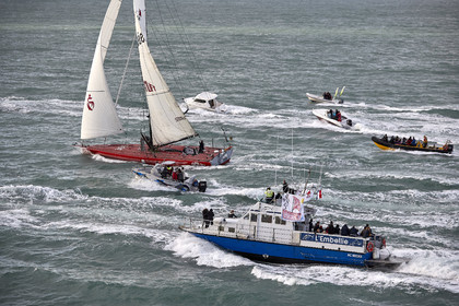 Départ de Jeff Pellet (FRA) sur son bateau COME IN VENDEE POUR UN TOUR DU MONDE;