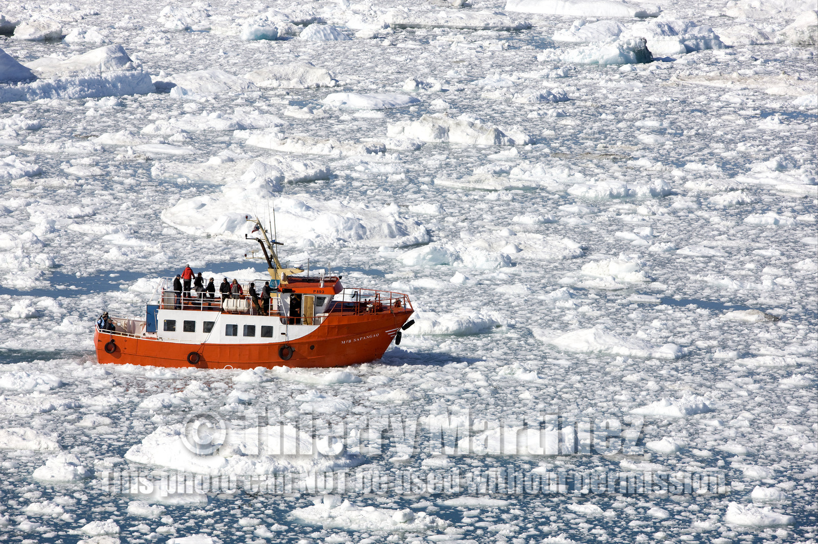 Schooner LA LOUISE sailing on west coast of Greenland.