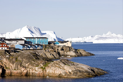 Schooner LA LOUISE sailing on west coast of Greenland.