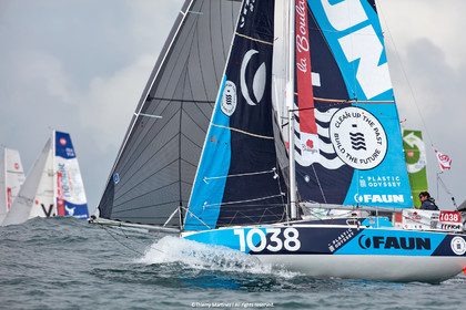23_22529   © Thierry Martinez. LES SABLES D'OLONNE, 85 - FRANCE 25 septembre 2023.Départ MINI TRANSAT 2023. Départ du Dimanche 24 septembre retardé au Lundi 25 Sept .Les Sables d’Olonne (FRA)    Santa Cruz de la Palma ( Canaries)    St François ( Guadeloupe): 4050 NM.