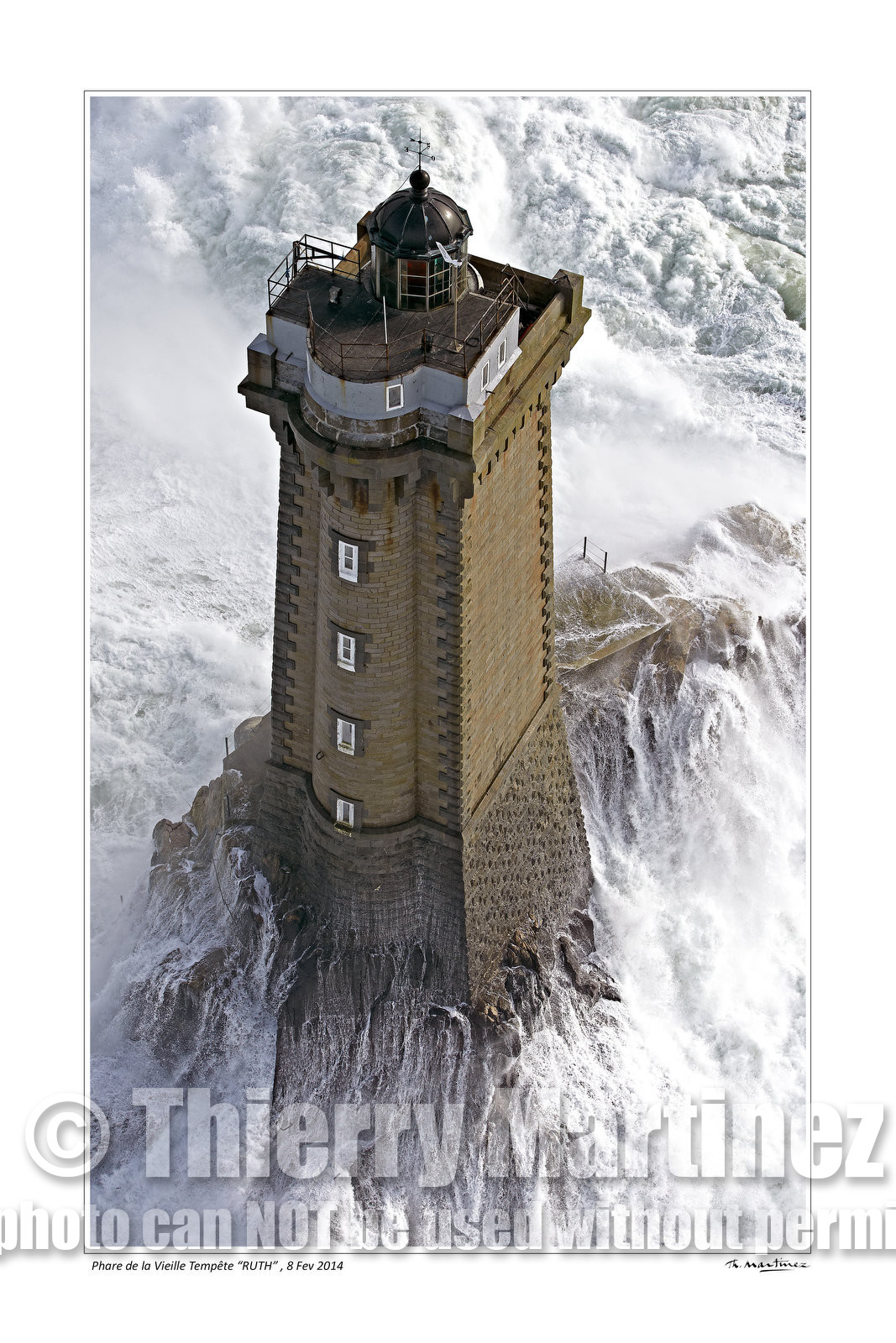 14_01289 la vieille -BLANC.jpg