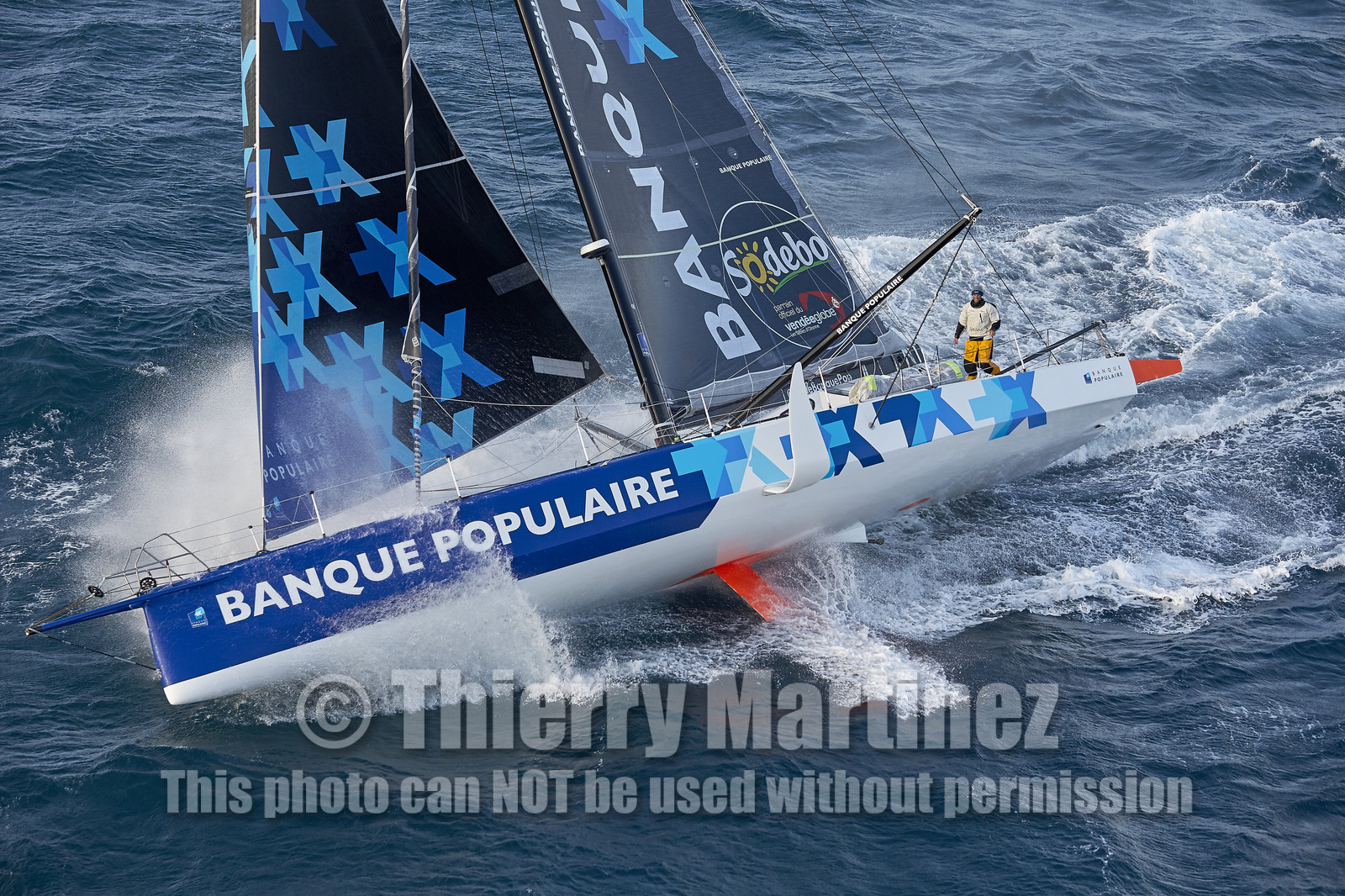 THM-17_000913_VendeeGlobeFinish