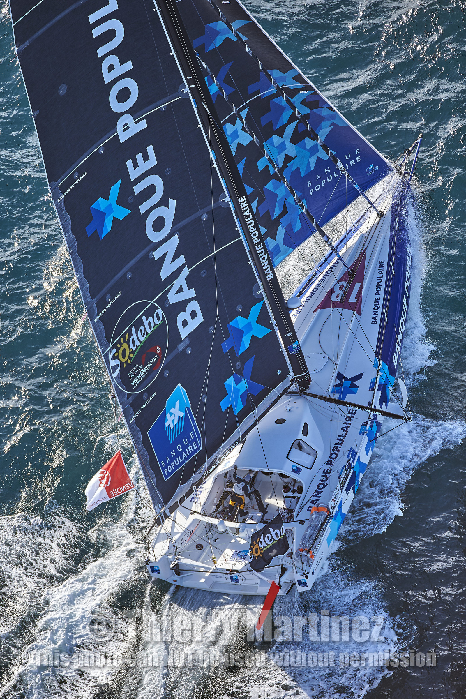 THM-16_81307_VendeeGlobeStart