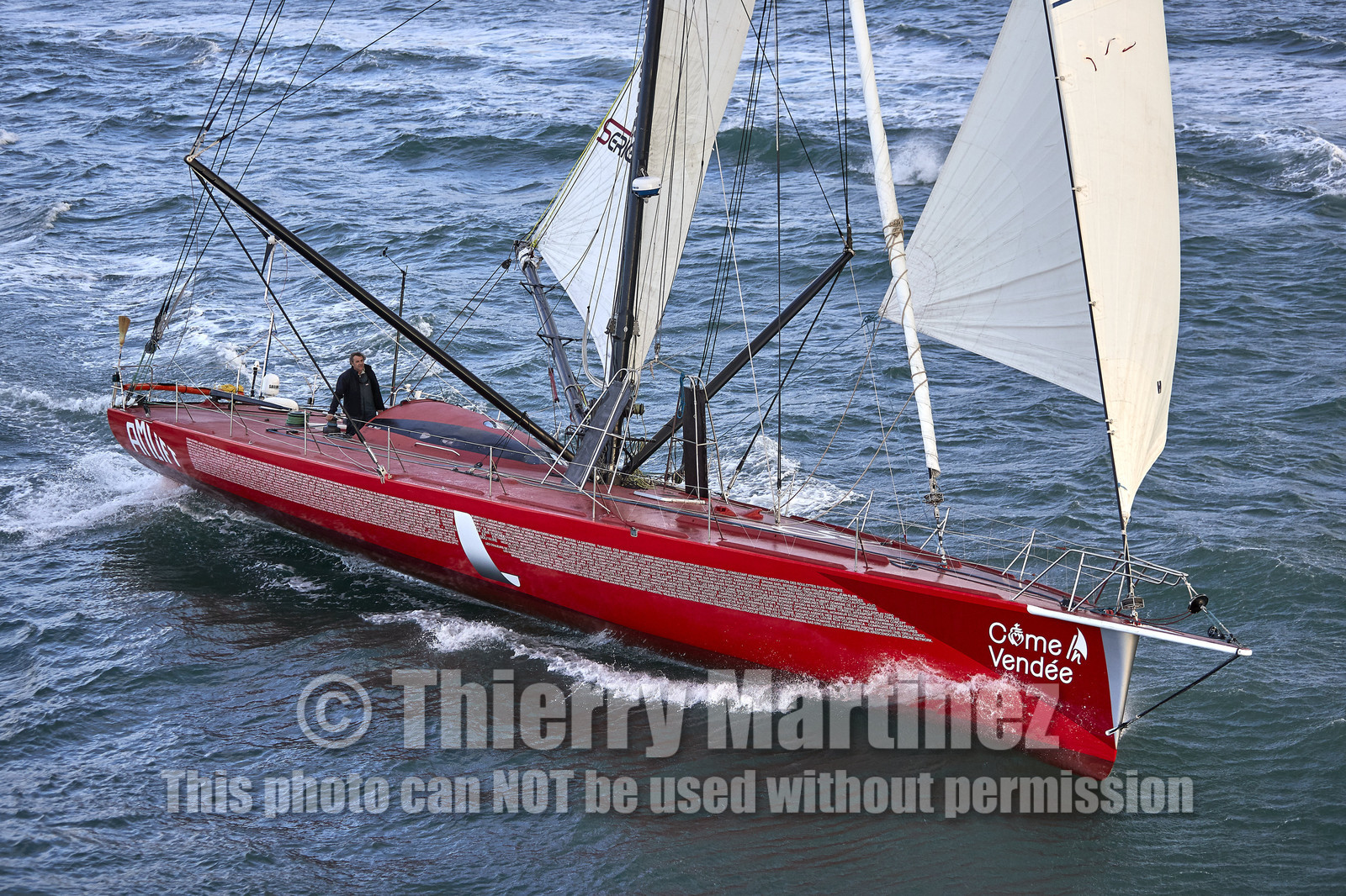 Départ de Jeff Pellet (FRA) sur son bateau COME IN VENDEE POUR UN TOUR DU MONDE;