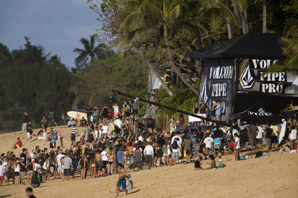 2011 VOLCOM PIPE PRO  ( Surf contest) at Banzai Pipeline Beach, North Shore - Oahu - Hawaii.