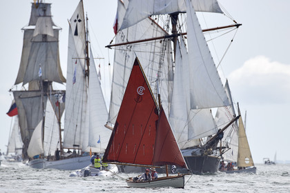 THM-17_011966-Semaine du Golfe-Parade