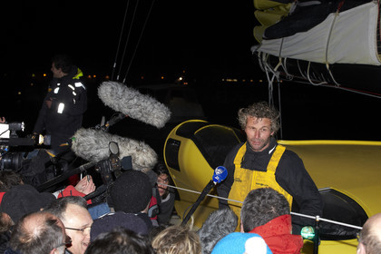 13_02218 2012 13 VENDEE GLOBE. Arrival in Les sables d'Olonne (F