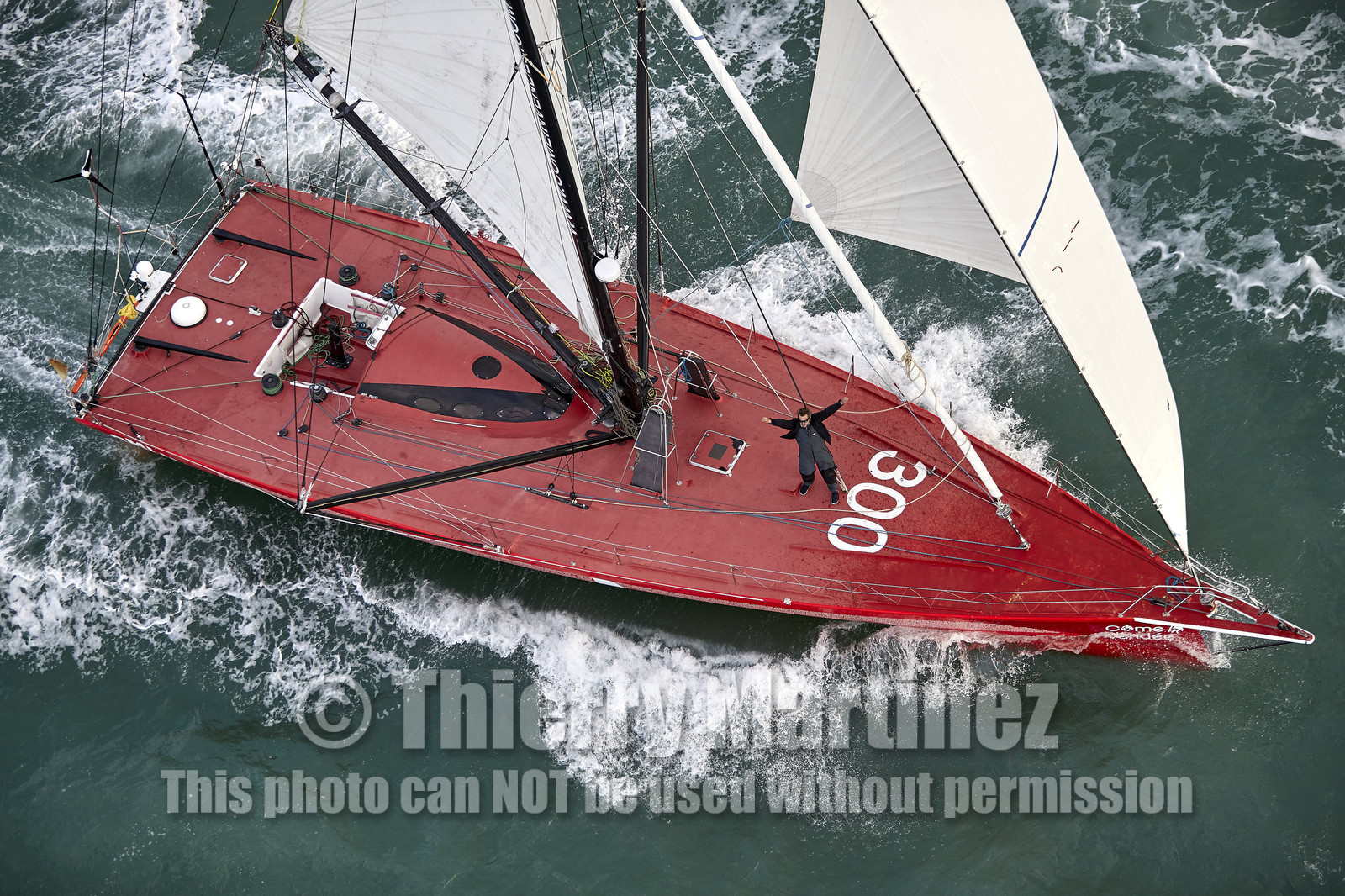 Départ de Jeff Pellet (FRA) sur son bateau COME IN VENDEE POUR UN TOUR DU MONDE;