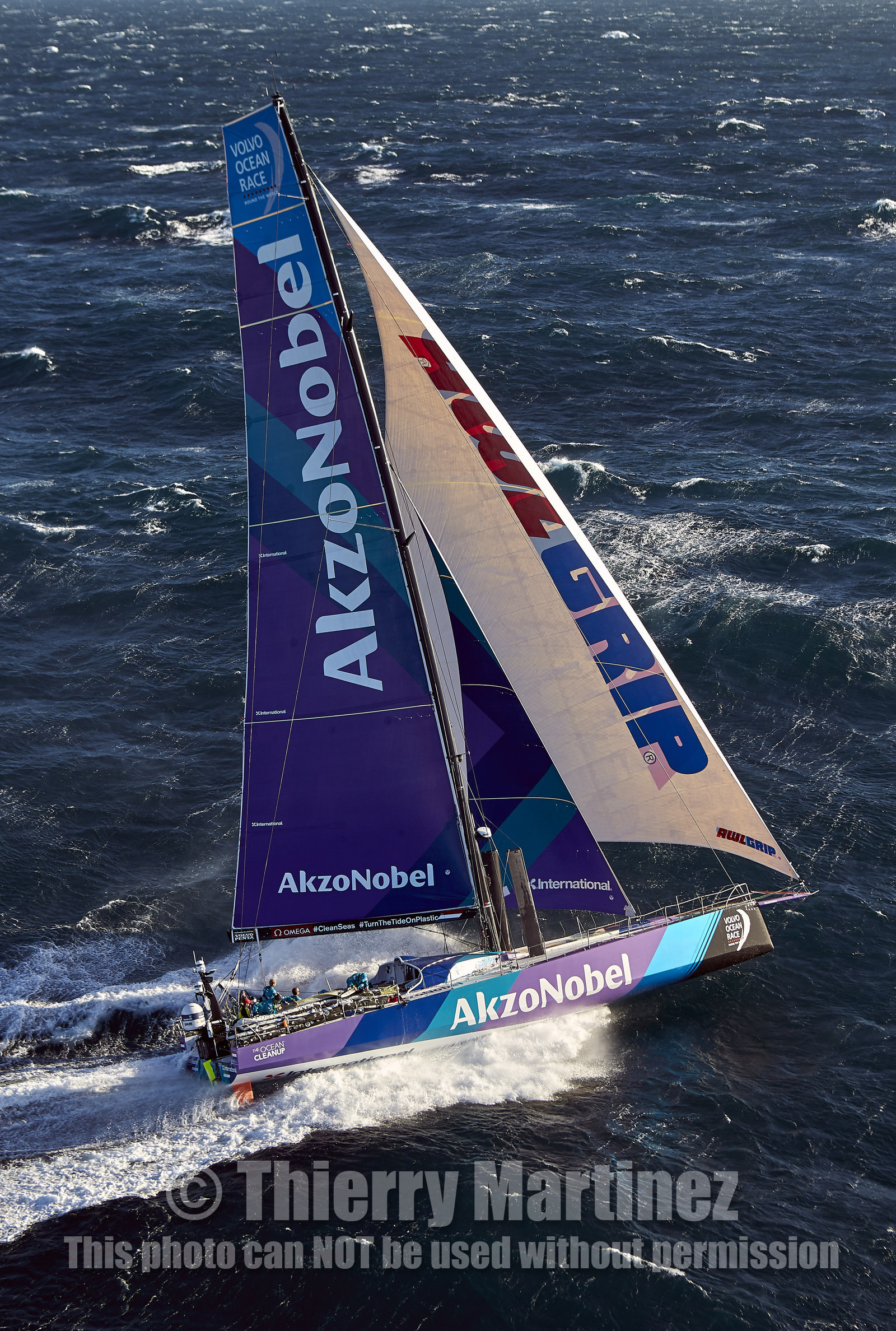 THM-17_105884_VOR-LISBON-LEG2start