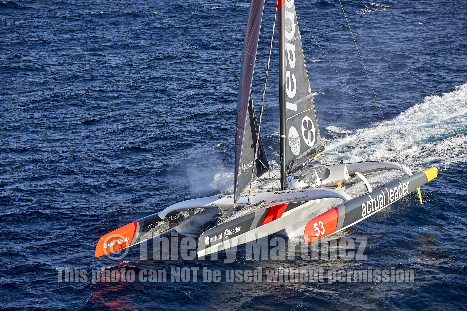 « ULTIM ACTUAL LEADER , Skipper Yves Le Blevec.