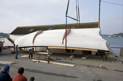 Thierry Dubois new boat under construction.15 Oct 2006