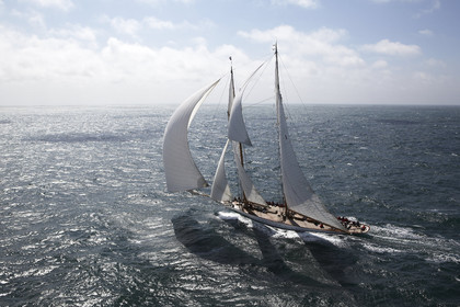 JP Morgan Asset Management Round The Island Race.