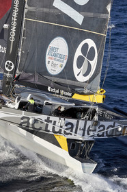 « ULTIM ACTUAL LEADER , Skipper Yves Le Blevec.