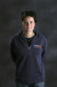 Ellen MacArthur Solo round the world record , finish(FRA)