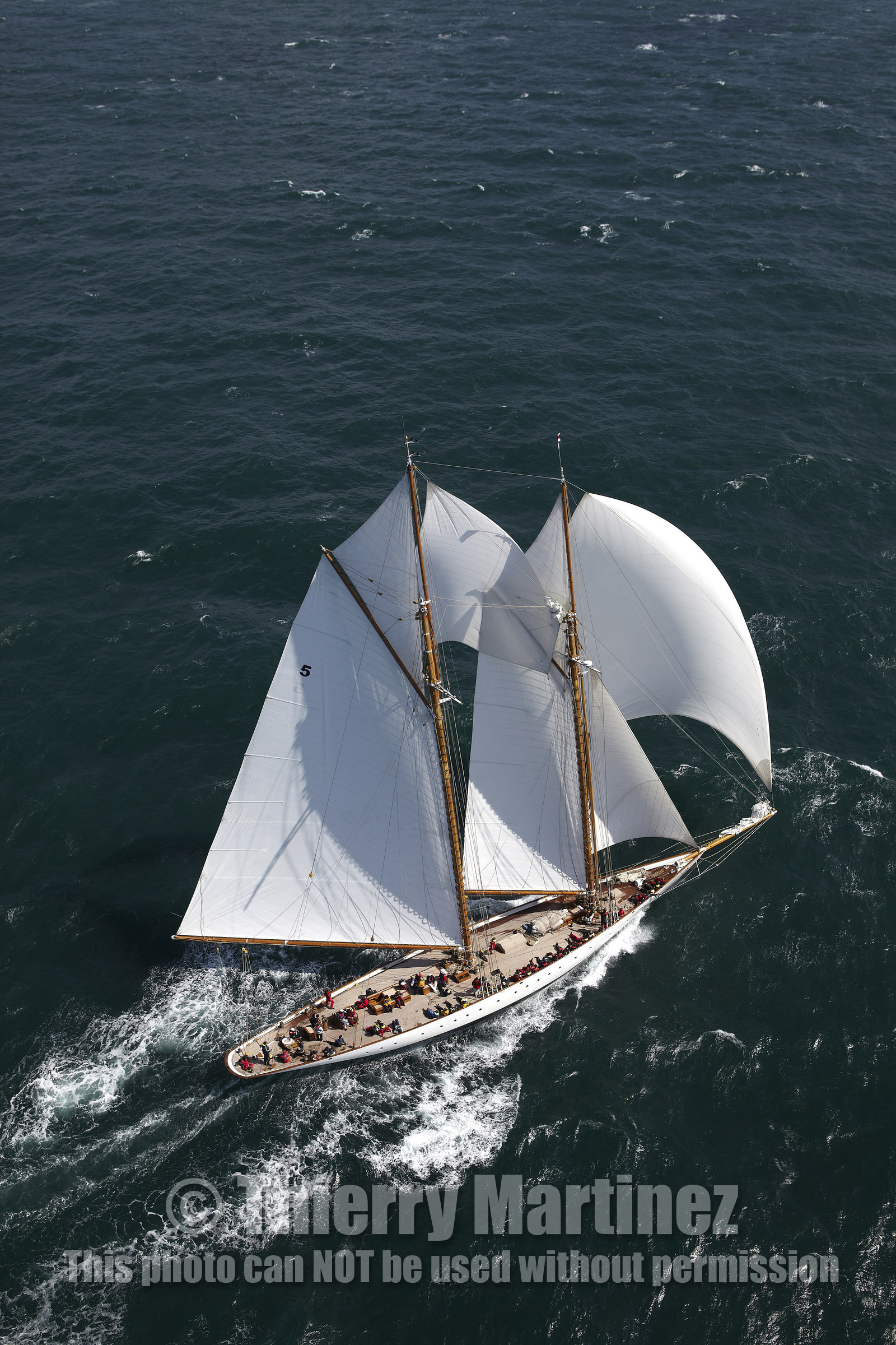 JP Morgan Asset Management Round The Island Race.