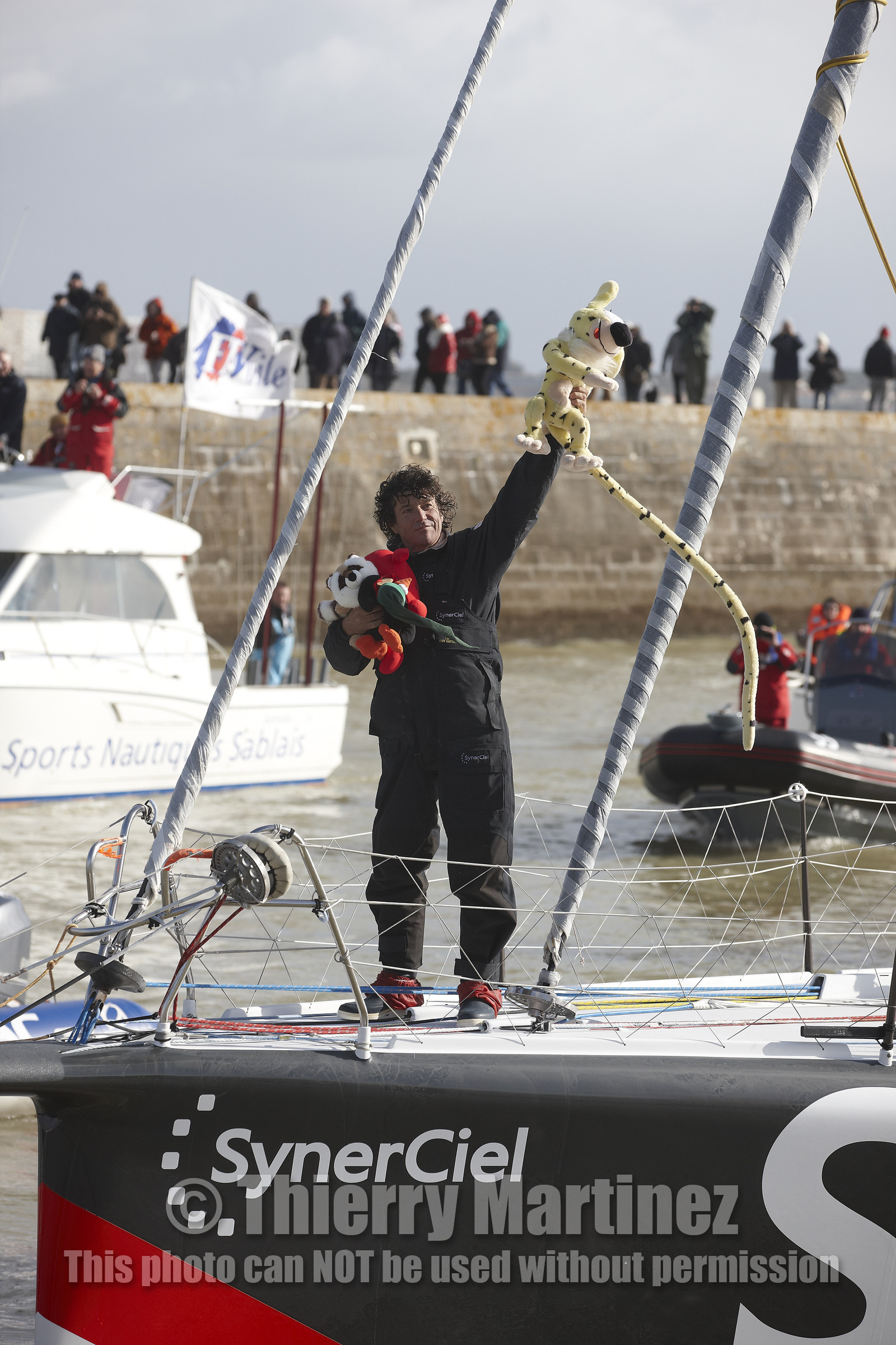 13_01790  2012 13 VENDEE GLOBE. Arrival in Les sables d'Olonne (